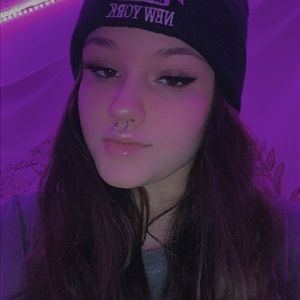 Meet your Posher, Abigail